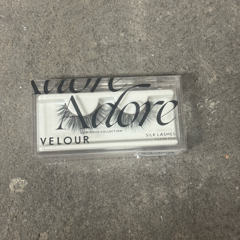 Velour Adore Silk Lashes - Black